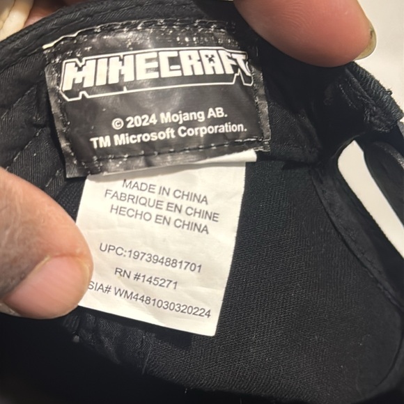 Minecraft hat - Picture 5 of 6